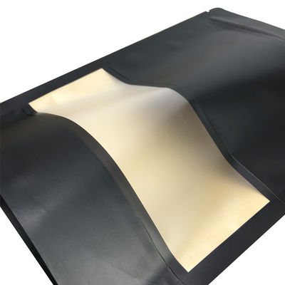 Logo personnalisé Polybag en plastique noir Package alimentaire avec vitre Gravure Impression Taille optionnelle
