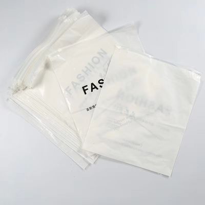 Sacs en plastique non glissants en PE imprimé en gravure à fond blanc transparent composite avec fermeture éclair