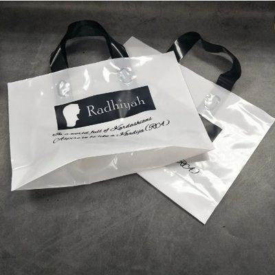 Produits à la mode Logo personnalisé Impression PE Sac de magasinage en plastique avec logo