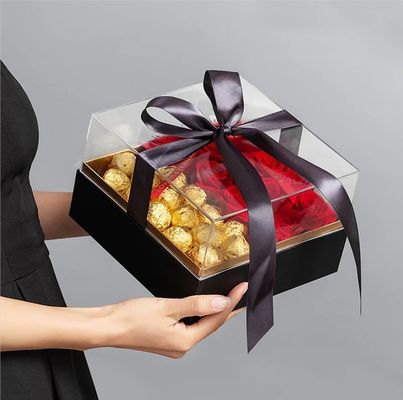 Boîte de roses personnalisée pour la Saint-Valentin avec logo et ruban imprimé sous différentes formes