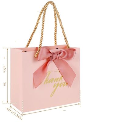 Boîtes rigides Logo personnalisé Emballage de vêtements Sacs en papier de luxe avec poignées