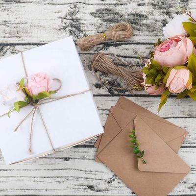 Boîte cadeau en papier pour anniversaires anniversaires et mariages