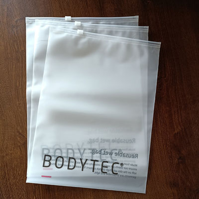 Coffret à fermeture à glissière en plastique pour vêtements