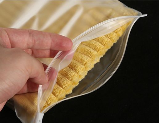 Fermeture à glissière écologique et sac avec soupape pour vêtements en t-shirt d'emballage imprimé sur mesure
