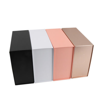 Flap personnalisé mat noir de luxe pliable papier dur fermeture magnétique boîte cadeau pour cadeaux